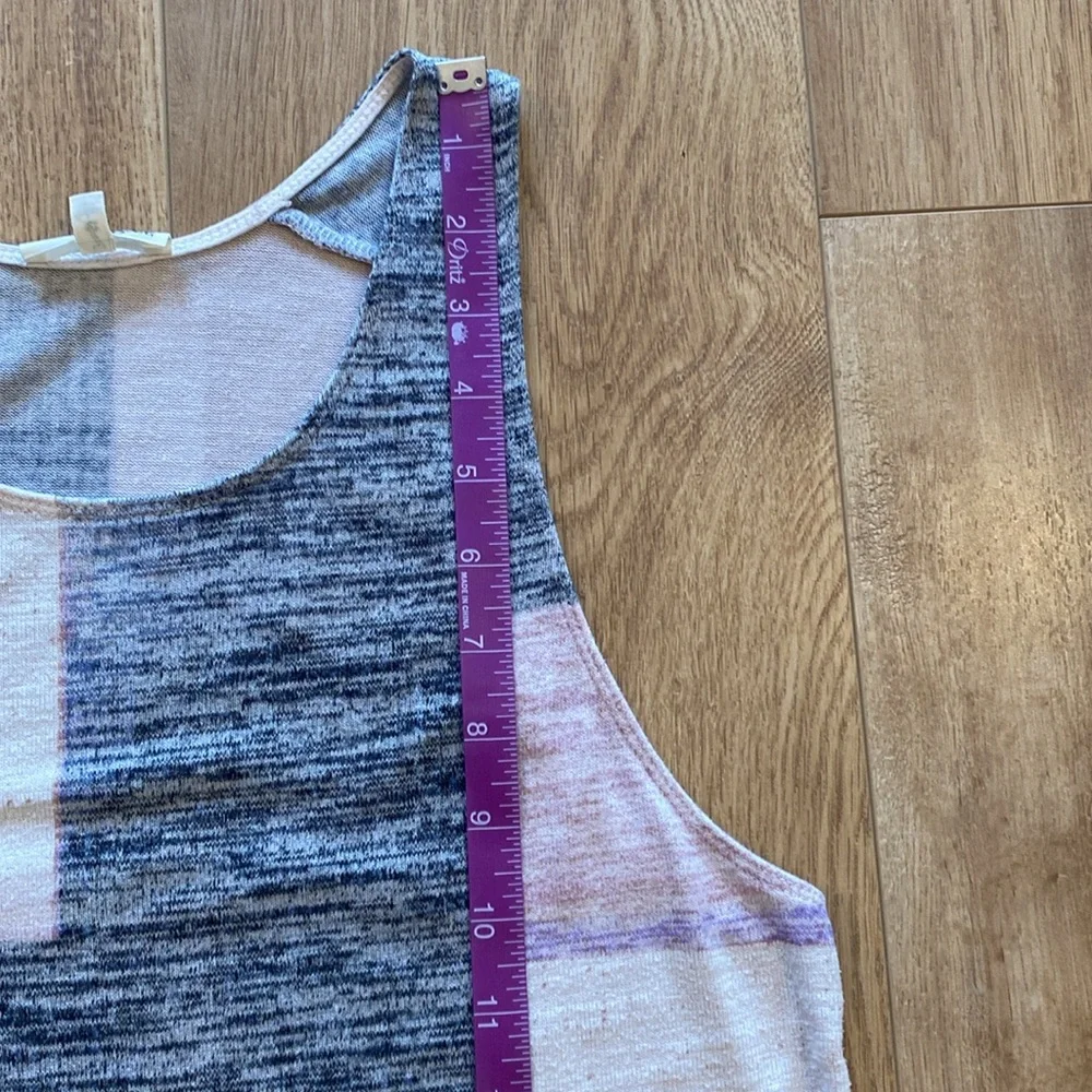 Wilfred Free | Ornella tank in pink, grey, purple, cream (Aritzia) - Picture 8 of 11